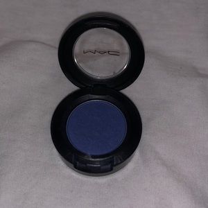 MAC COSMETICS- single eyeshadow in shade “fountainbleu frost”